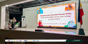 𝐂𝐀𝐏𝐓𝐔𝐑𝐄𝐃 𝐈𝐍 𝐋𝐄𝐍𝐒 | 𝐂𝐚𝐫𝐞𝐞𝐫 𝐏𝐚𝐭𝐡𝐢𝐧𝐠 𝐒𝐞𝐦𝐢𝐧𝐚𝐫